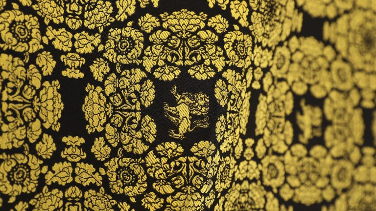 A Complete Guide to Selecting Shu Brocade: From History & Culture to Purchase Tips